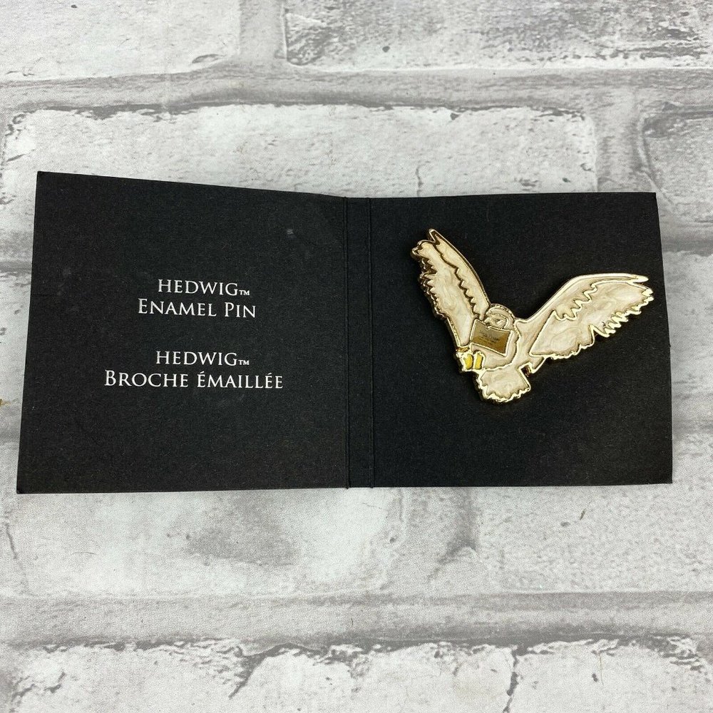 Harry Potter Hedwig Owl Hogwarts Lapel Pin